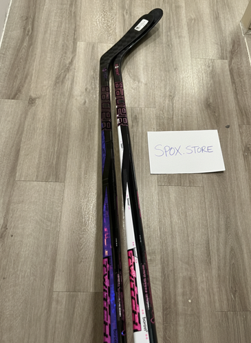 (2 Pack) Senior Bauer Twitch RH P92 77 flex (New) (READ DESCRIPTION)