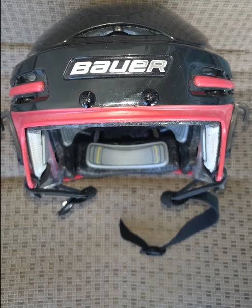 Bauer 9500 Helmet black/red Medium (new) w/visor