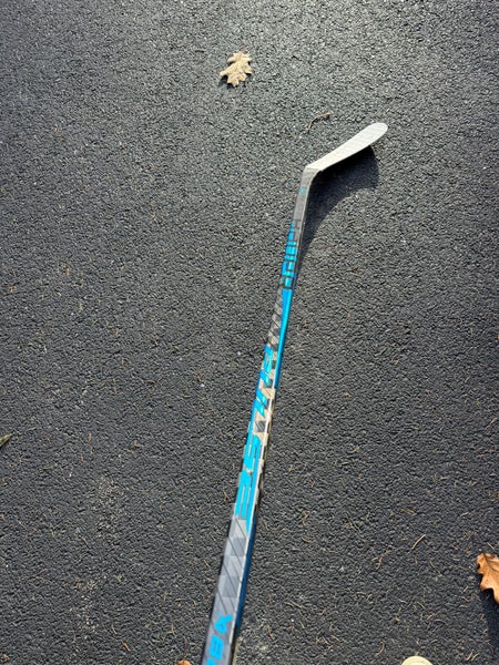 Senior Bauer Pulse Right Handed Hockey Stick P92 70 Flex (New)