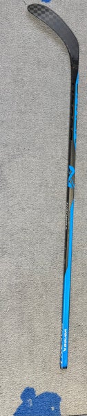 Bauer Team Nexus Right Handed Hockey Stick P28 65 Flex Pro Stock (New)