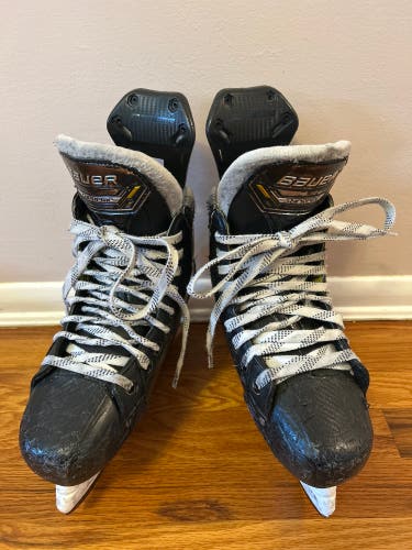 Bauer Supreme M5 Pro Hockey Skates  (Sz 6.5, Fit 2, with extra set of blades)