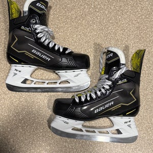 2024 Bauer S24 Supreme Elite Hockey Skates Extra Wide Width EE Size 6 Only worn in the Store