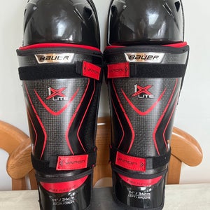 Senior Bauer Vapor 1X Lite 14" Shin Pads (New)