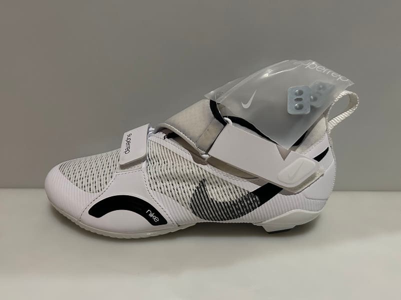 New Nike Women display picture 1
