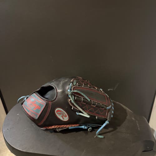 Rawlings Heart of the Hide pitchers Glove 11.75"