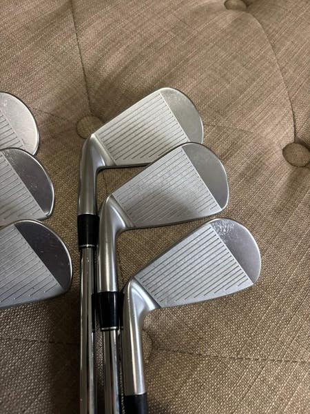Srixon ZX5 MKII Iron Set 5-PW KBS Tour Lite Regular Flex +1/4 NICE