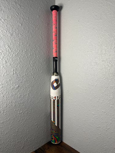 DeMarini Prism Bat 28/17 (-11) Fastpitch Softball Bat