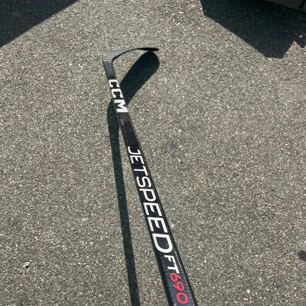 Intermediate CCM Jetspeed FT690 Hockey Stick Left Hand P29 | 62"