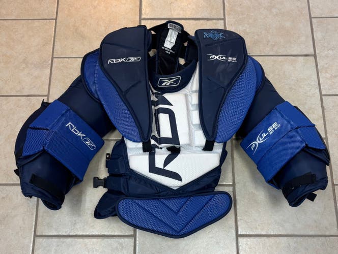 Medium 2008 Reebok AB XPulse 6.0 Goalie Chest Protector (Used)