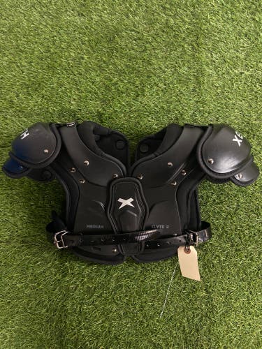 Medium Adult Xenith Flyte 2 TD Shoulder Pads (Used)