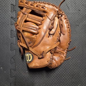 First Base RH Wilson A800 Baseball Glove 12.5" (Used)