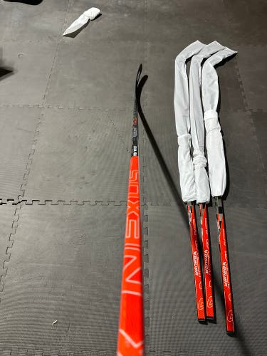 Senior Bauer Nexus Tracer Left Hand Hockey Stick P88 70 Flex (New)