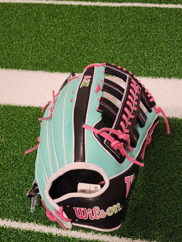 2025 Wilson RH Outfield A2K Baseball Glove 12.75" (New)