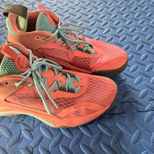 AND1 Basketball Shoes - Scope Style - Men's 6.5 - Used for Only 8 Indoor Games - EXCELLENT Condition