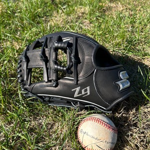 SSK Z9 Maestro LHT 11.5” Black/Silver Spiral I Web Infield Baseball Glove