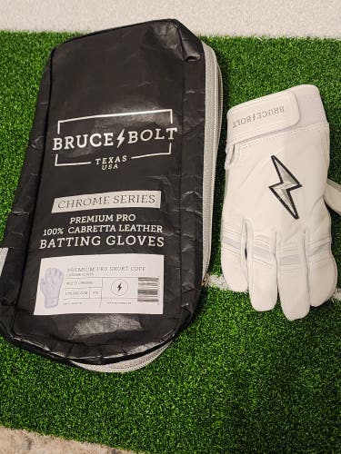 Youth Medium Batting Gloves (New)