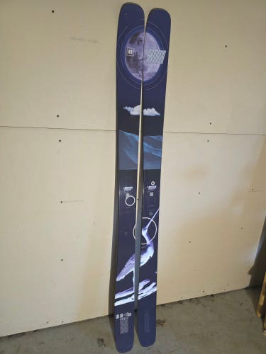 Armada ARV 100 179 cm Skis (New)