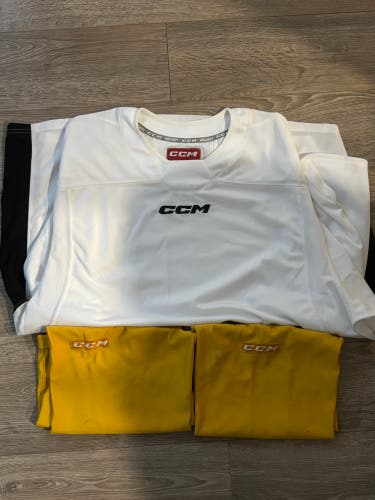 White XXL Men's CCM 7000 Jersey (New)