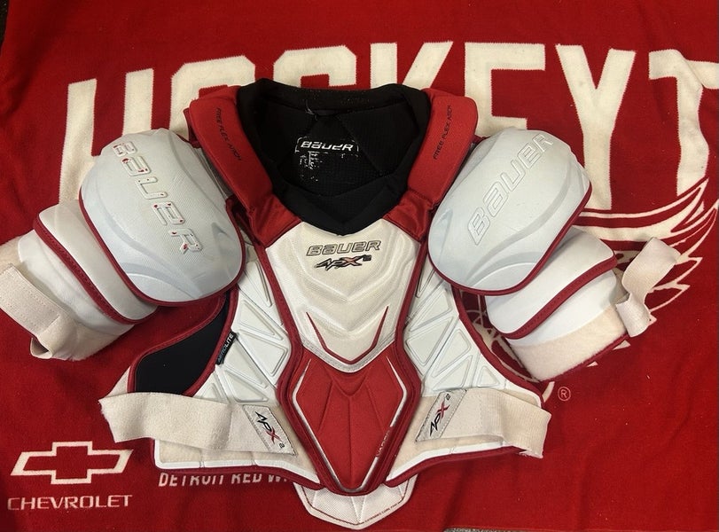 NHL Red Wings Pro Stock Bauer Vapor APX 2 Hockey Shoulder Pads Sr. Large