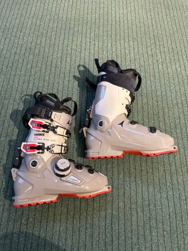 Mondo 25 & 25.5 Men's Atomic Hawx Ultra XTD BOA 130 GW All Mountain Ski Boots Stiff Flex (Used)