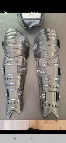 Legend dek hockey Senior Hp3 13" Shin Pads (Used)