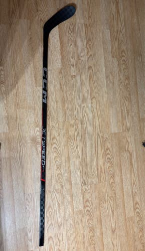 Senior CCM JetSpeed FT6 Right Handed Hockey Stick P28 75 Flex (New)