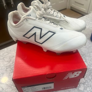 White Women's Size M 8.0 (W 9.5) Adult New Balance Burn X4 Low Top Molded Cleats (LIKE NEW)
