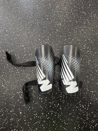 Used New Balance Soccer Shin Guards Junior Black SM 11849-S000033699