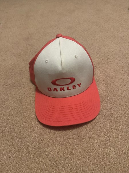 Men's One Size Fits All Oakley Hat (Used)