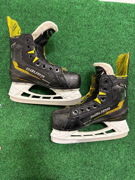 Youth Bauer Supreme M4 Hockey Skates (Regular) Size 13 (Used)