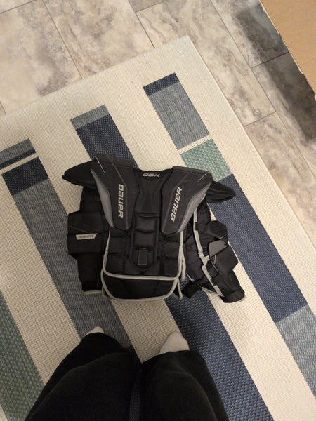 Small / Medium Bauer GSX Goalie Chest Protector (Used)