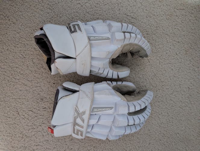STX Surgeon RZR Lacrosse Gloves Medium (Used)