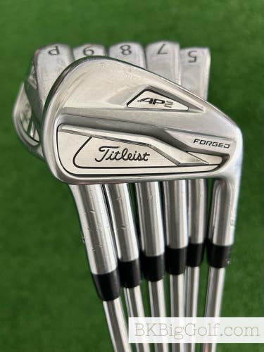 Titleist AP2 718 Forged Iron Set 5-P / NS Pro 95 Stiff