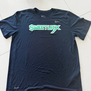 Blue Large Men's Nike Dri-Fit Shirt (Used)