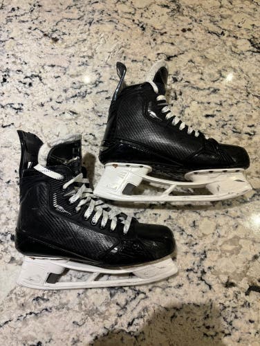 Pro Stock Bauer Supreme Mach Hockey Skates 9  Fit 3