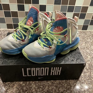 Men's 6.5Y (Big Kids / Youth) Nike Shoes (Used)