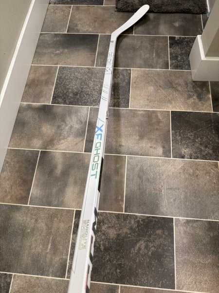Senior White CCM XF Ghost Right Handed Hockey Stick P29+1/4 70 Flex (New)
