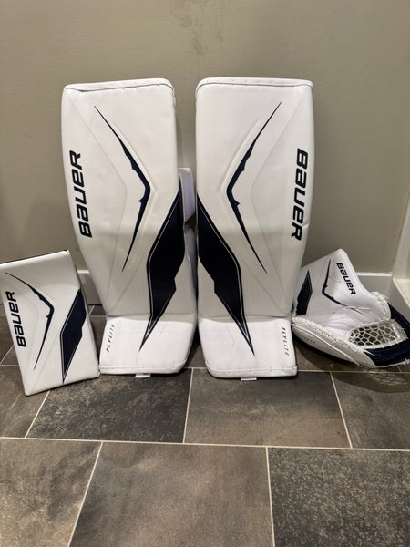 Penn State Hockey Pro Stock Bauer Flylite Regular Goalie Set Medium (New)