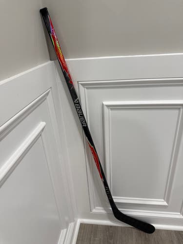 Junior Bauer Vapor FlyLite Left Hand Hockey Stick P92 30 Flex (New) 48 inch