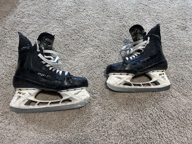 Bauer Supreme Matrix Hockey Skates 9.5 (Used)