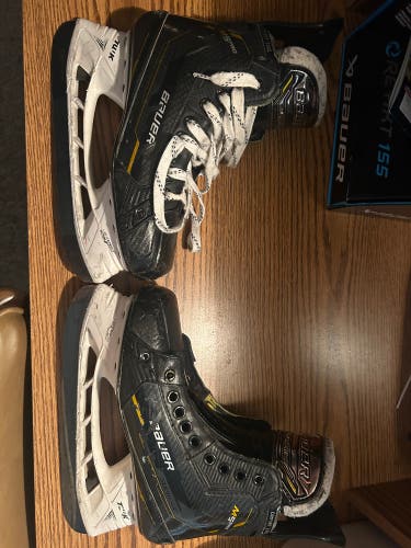 2022 Bauer Supreme M5 Pro Hockey Skates Size 6.5 (Used)