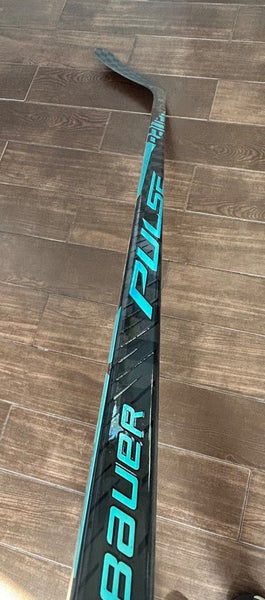 Intermediate Bauer Pulse Left Hand Hockey Stick P92 65 Flex (Used)