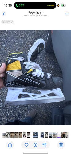 Bauer Supreme 3S Hockey Goalie Skates Regular Width Size 1.5 (Used)