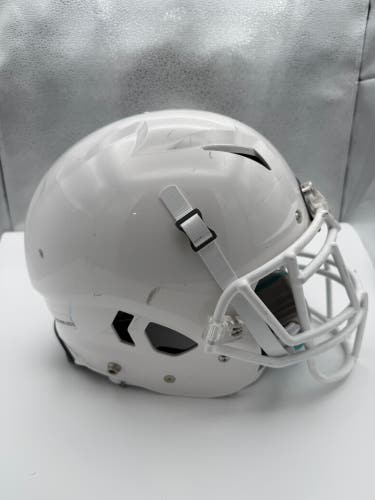 Adult Large Schutt Vengeance A11 Helmet (Used)
