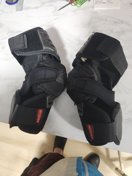 Senior Large CCM RBZ Pro Elbow Pads Pro Stock (Used)