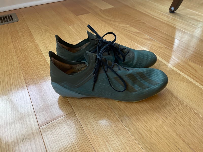 Green Men's Size M 11.0 (W 12.0) Adidas Cleats (Used)