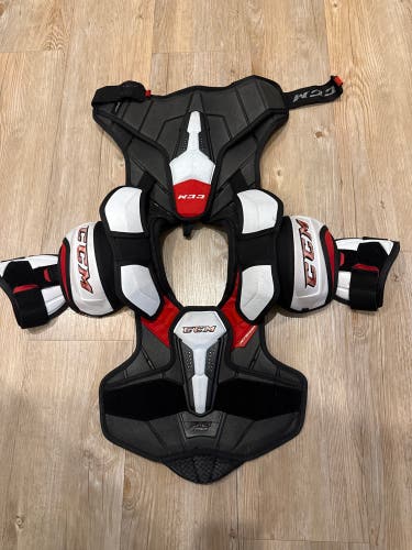 Medium Junior CCM JetSpeed FT4 Pro Shoulder Pads (Used)