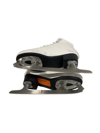 Used FIGURE SKATE Womens Softboot Skate White Senior 6 11847-S000031197