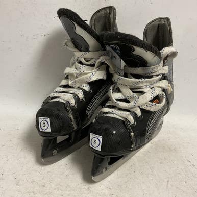 Used CCM EDGE 4.5 Junior Hockey Skate Junior 03 11855-S000194858