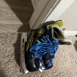 Bauer Hockey Skates Narrow Width 12 (Used)